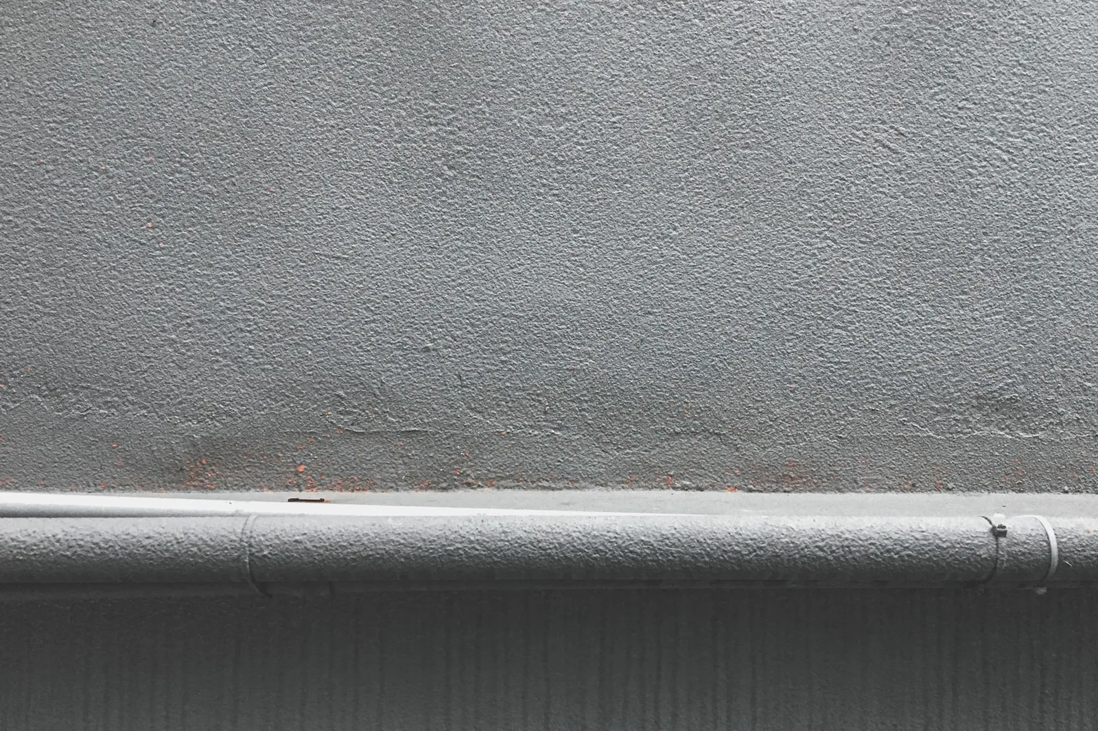Repères visuels pour distinguer une canalisation en plomb d'une canalisation en cuivre ou en acier