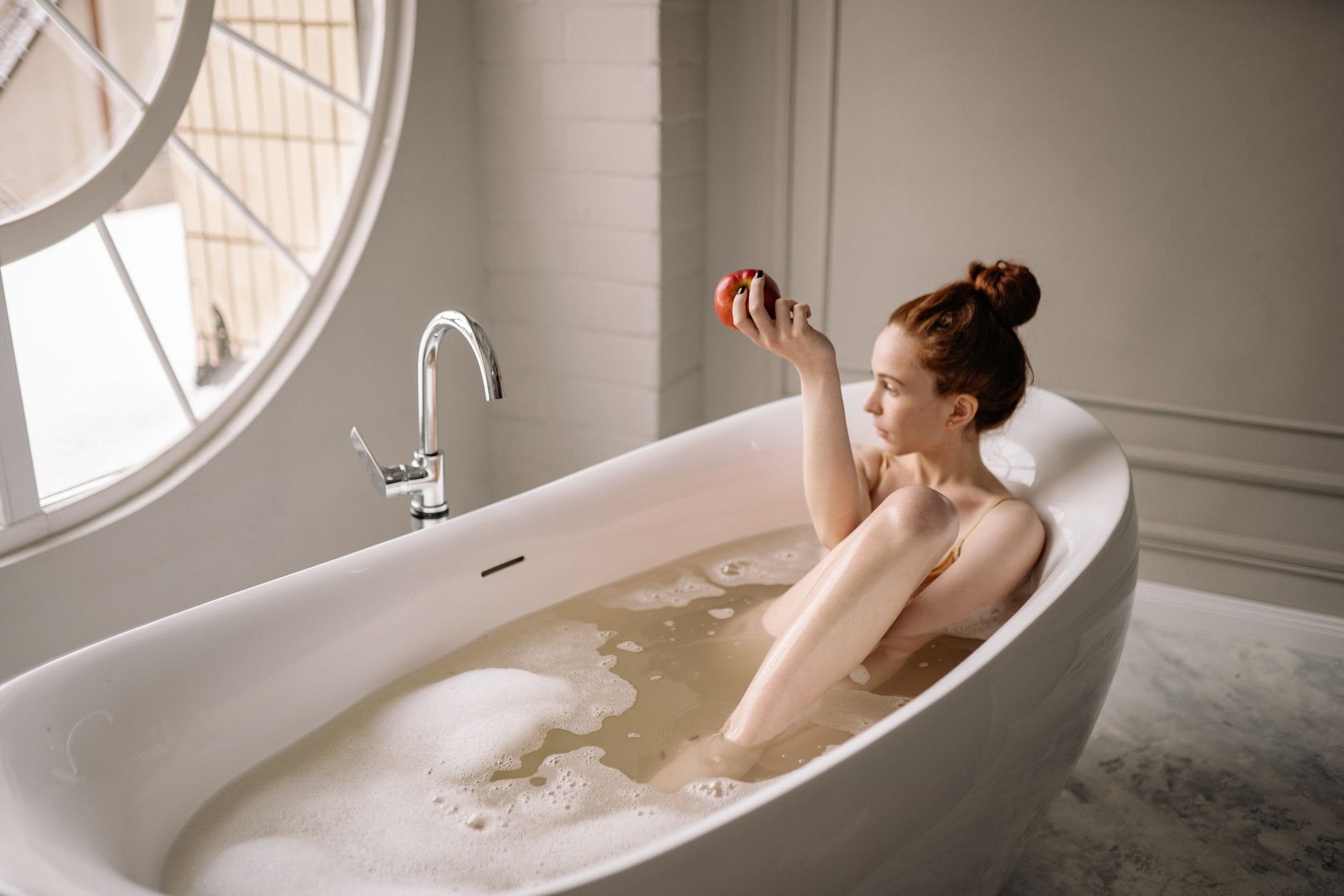 Débouchage de baignoire : guide de premières actions
