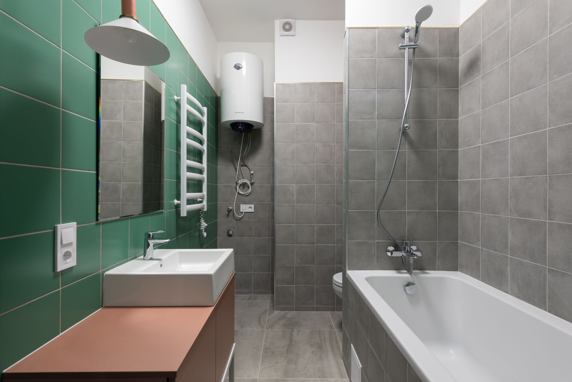 Plombier à Nice : dépannage et rénovation sanitaire