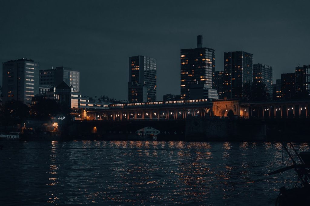 Dépannage plomberie de nuit à Paris : que faire ?
